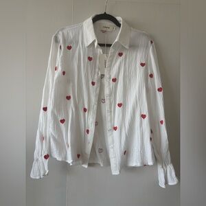 💌 NWT - White Button-Down Shirt with Red Heart Print